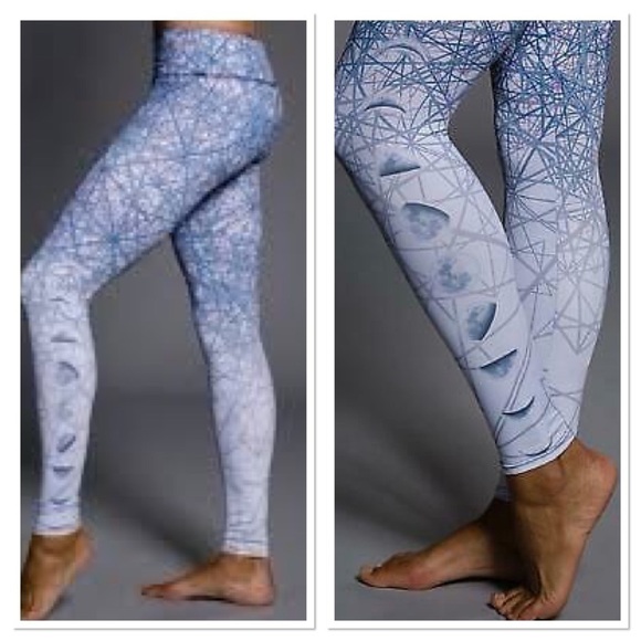 Onzie Size S/M Women's Moon Luna Graphic Yoga Leggings Full Length Activewear - Picture 1 of 9